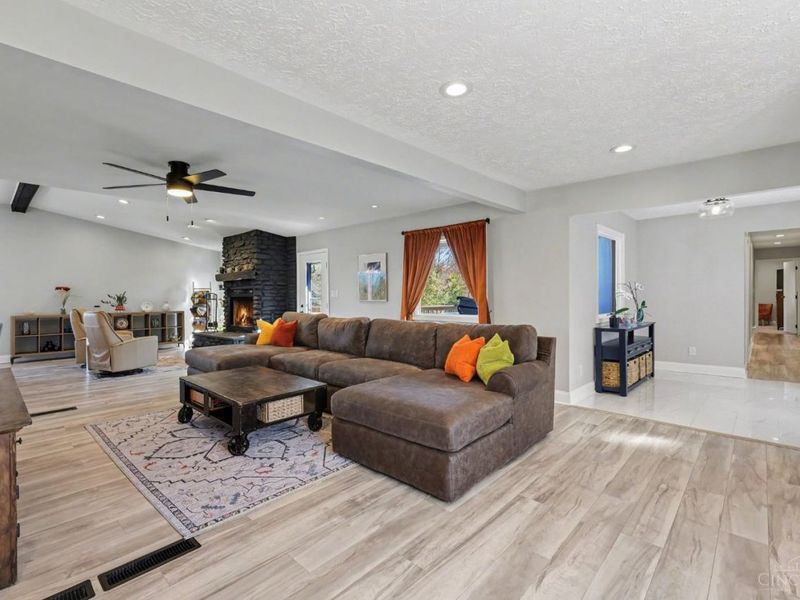 6594 Springdale Road, Colerain Township, OH 45247 Photo 4