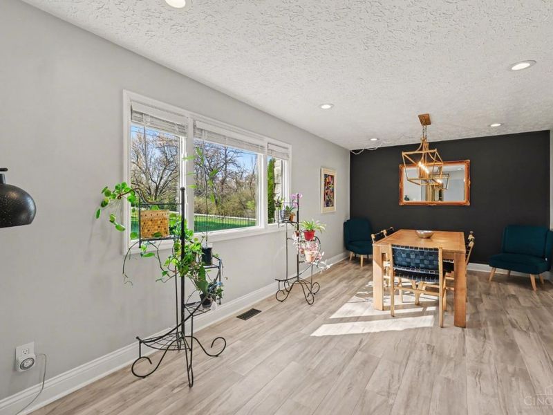 6594 Springdale Road, Colerain Township, OH 45247 Photo 5