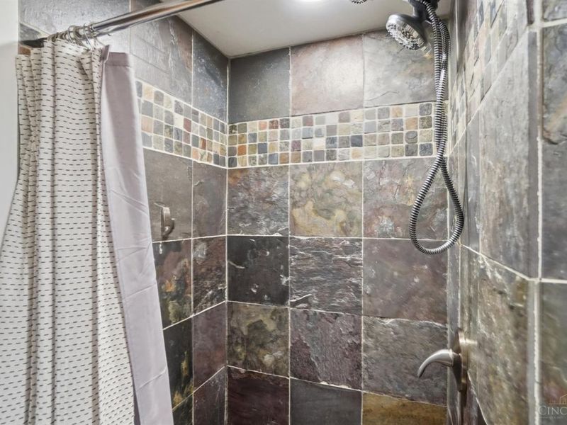 1202 Main Street, Unit 16, Cincinnati, OH 45202 Photo 28