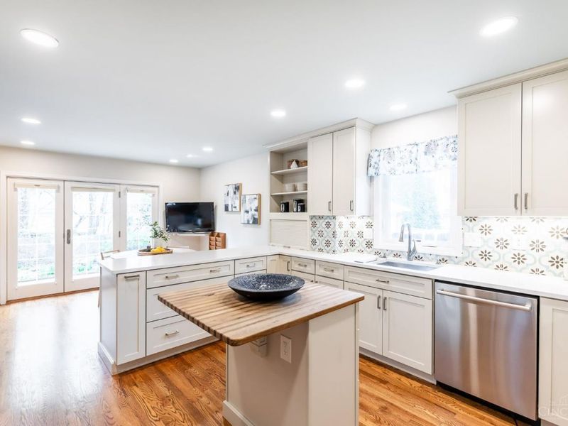 3675 Traskwood Circle, Cincinnati, OH 45208 Photo 13