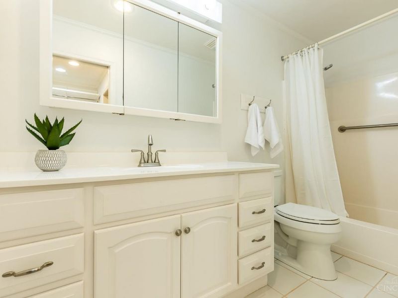 3675 Traskwood Circle, Cincinnati, OH 45208 Photo 25