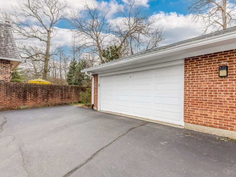 3675 Traskwood Circle, Cincinnati, OH 45208 Photo 49
