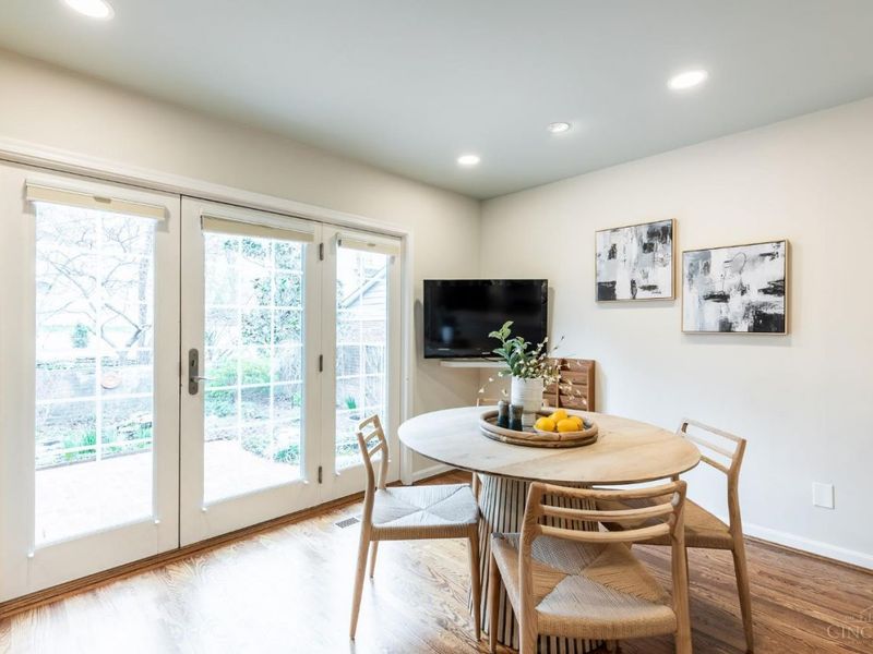 3675 Traskwood Circle, Cincinnati, OH 45208 Photo 8