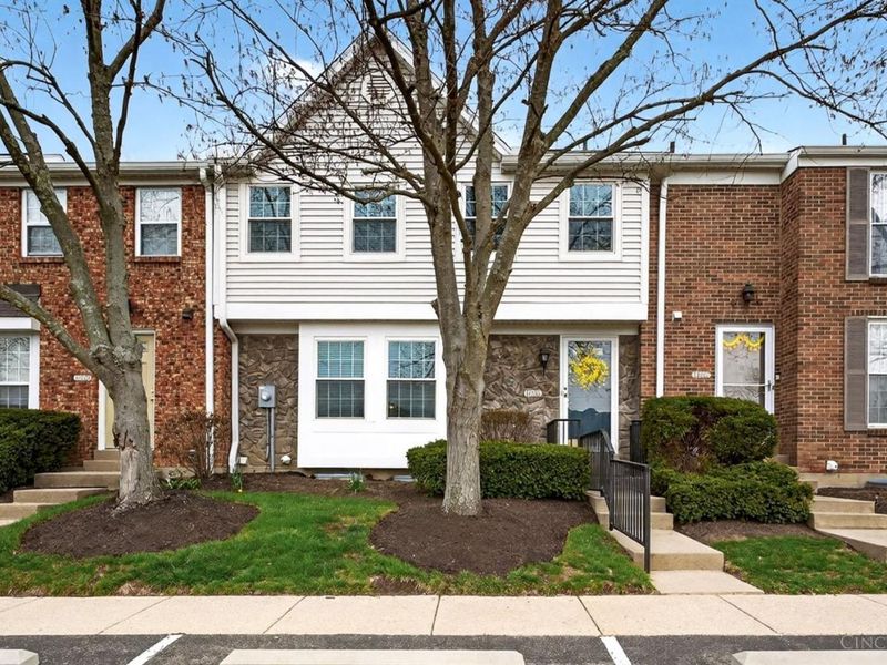 10935 Barrington Court, Unit 232, Sycamore Township, OH 45242 Photo 1