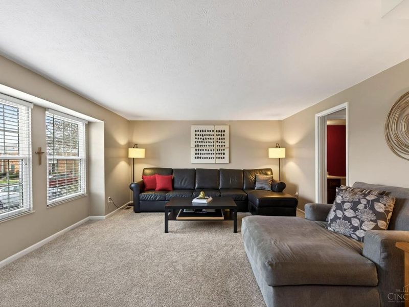 10935 Barrington Court, Unit 232, Sycamore Township, OH 45242 Photo 11