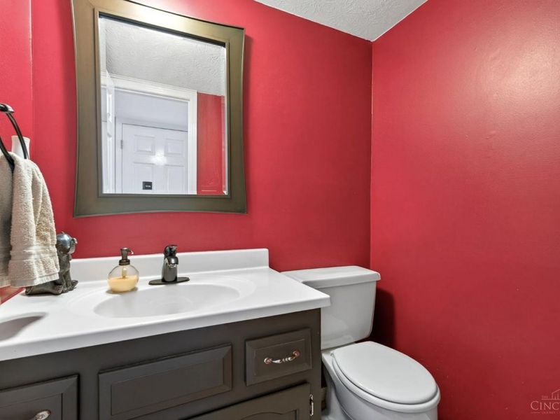 10935 Barrington Court, Unit 232, Sycamore Township, OH 45242 Photo 13