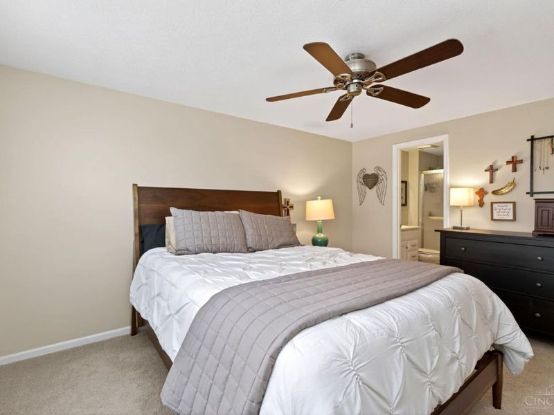 10935 Barrington Court, Unit 232, Sycamore Township, OH 45242 Photo 25