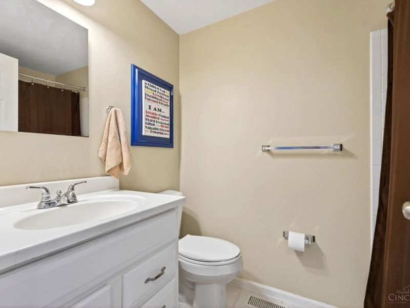 10935 Barrington Court, Unit 232, Sycamore Township, OH 45242 Photo 30