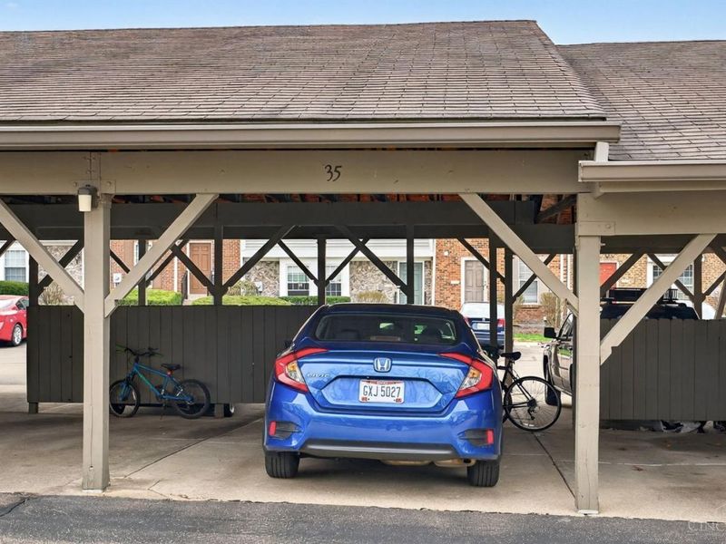 10935 Barrington Court, Unit 232, Sycamore Township, OH 45242 Photo 4