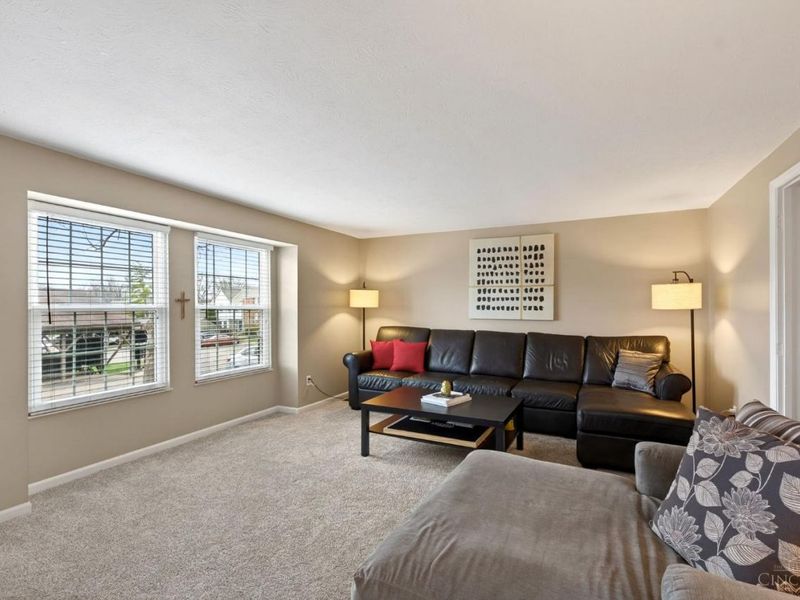 10935 Barrington Court, Unit 232, Sycamore Township, OH 45242 Photo 8