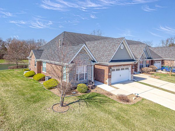 1581 Pinehurst Drive , Joliet, IL 60433