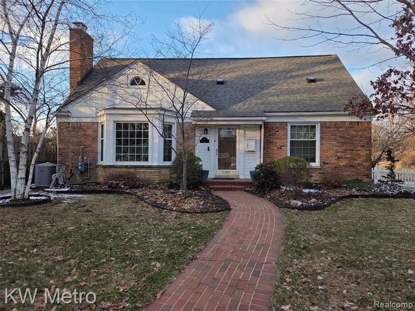 1526 Sycamore Avenue, Royal Oak Twp, MI 48073