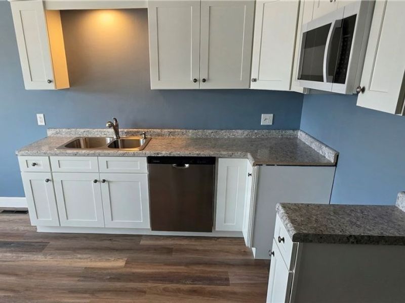 1640-1642 Cedarcrest Avenue SW, Massillon, OH 44646 Photo 9