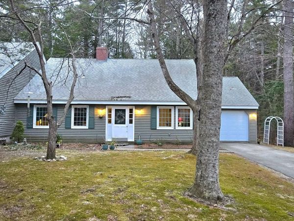 12 Laurel Circle, Wolfeboro, NH 03894
