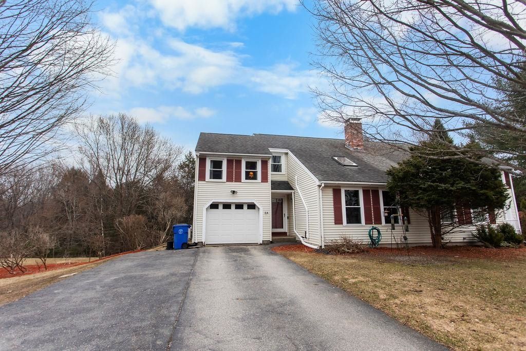 6a Karen Lane, Londonderry, NH 03053 Main Photo