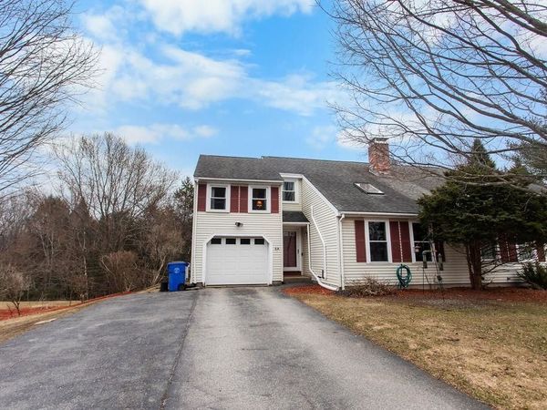 6A Karen Lane, Londonderry, NH 03053