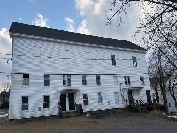 9 Park Street, Pittsfield, NH 03263