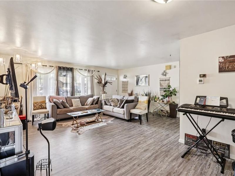 3693 Mandalay Drive, Trotwood, OH 45416 Photo 7