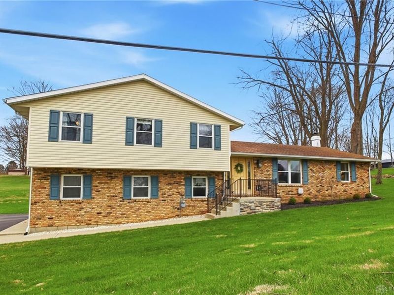 2224 Cheviot Hills Drive, Springfield Township, OH 45505 Photo 5