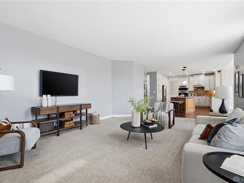 5290 Poets Way, Liberty Township, OH 45011 Photo 12