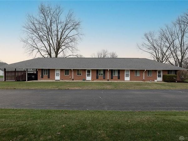 7627 Essington Circle, Washington TWP, OH 45459