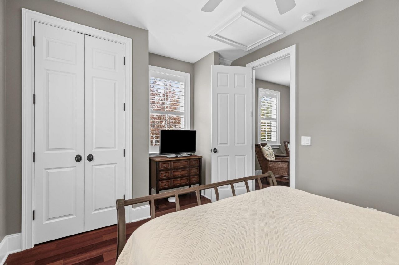 400 Island Park Drive Photo 65