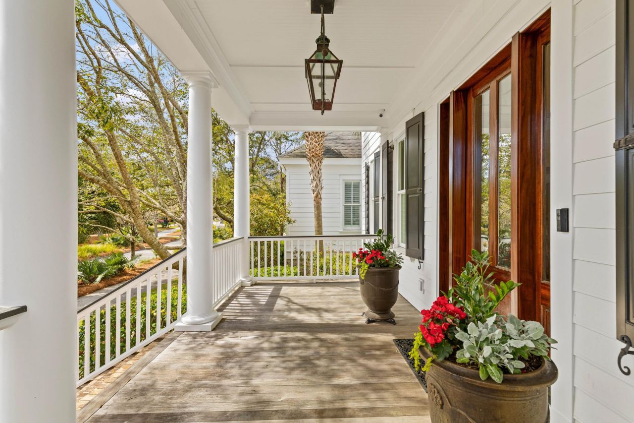 400 Island Park Drive Photo 8