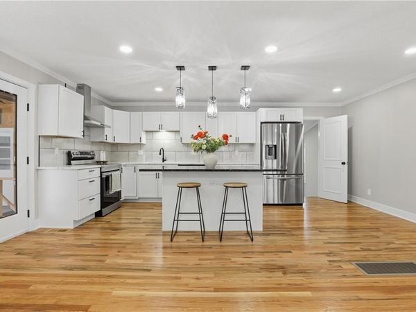 3041 S 46th Street, Kansas City, KS 66106