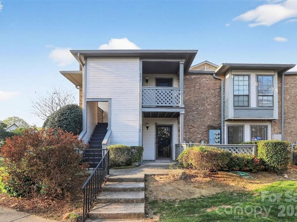 5862 Harris Grove Lane , Charlotte, NC 28212