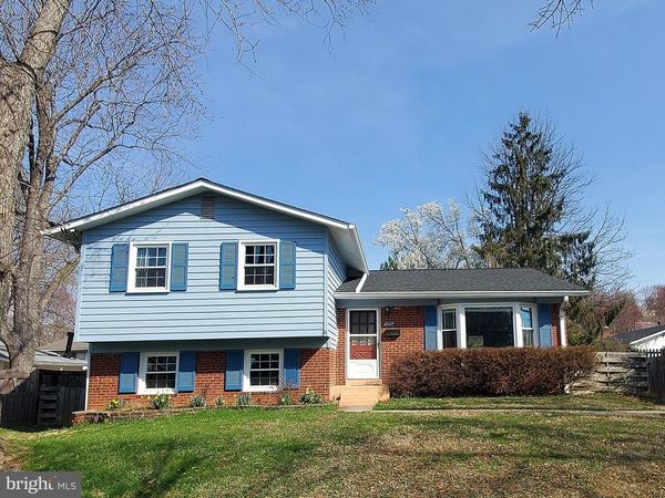 702 W EDMONSTON DRIVE , ROCKVILLE, MD 20852