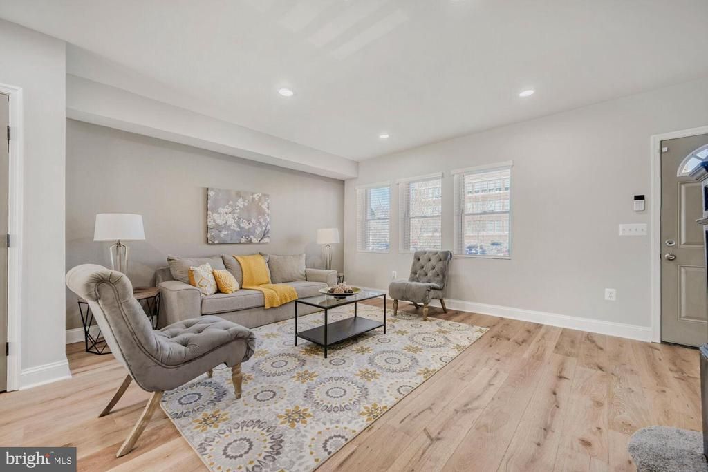 5436 Narcissus Avenue, Baltimore, MD 21215 Main Photo