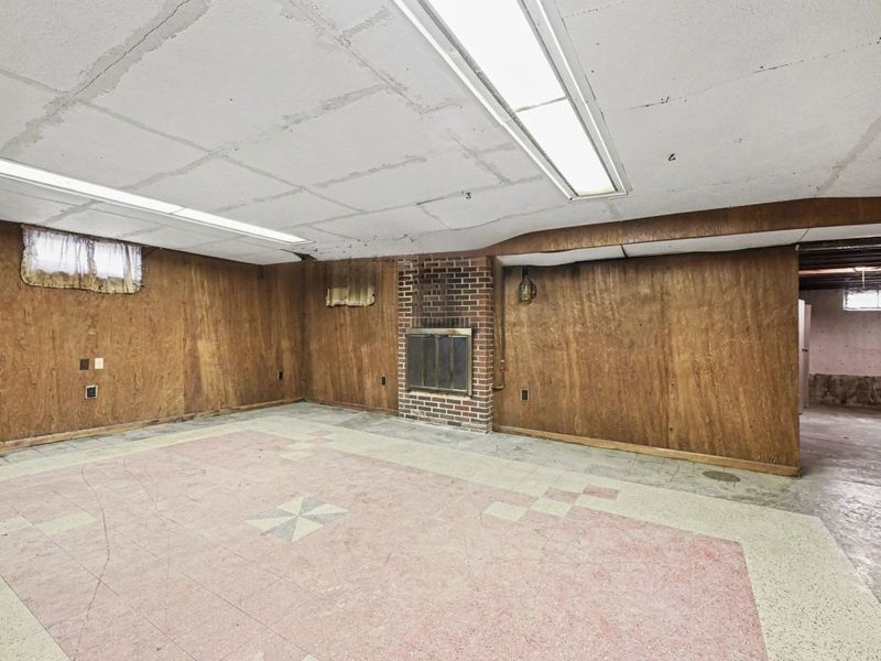 114 Cherry Lane, Wapakoneta, OH 45895 Photo 16