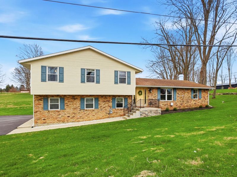 2224 Cheviot Hills Drive, Springfield, OH 45505 Photo 4