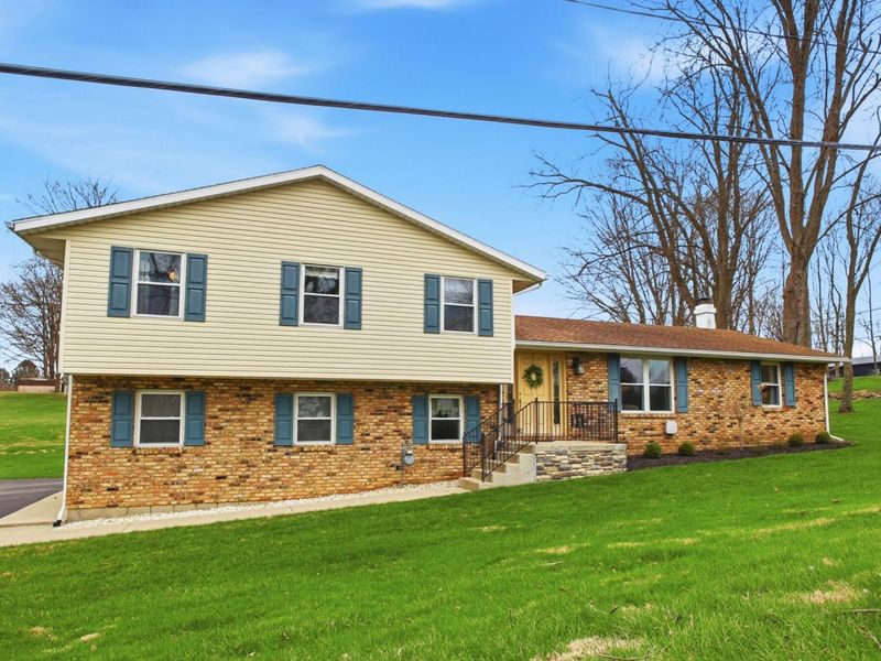 2224 Cheviot Hills Drive, Springfield, OH 45505 Photo 5