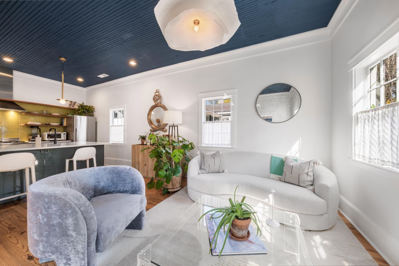 1 Sutherland Court Photo 11