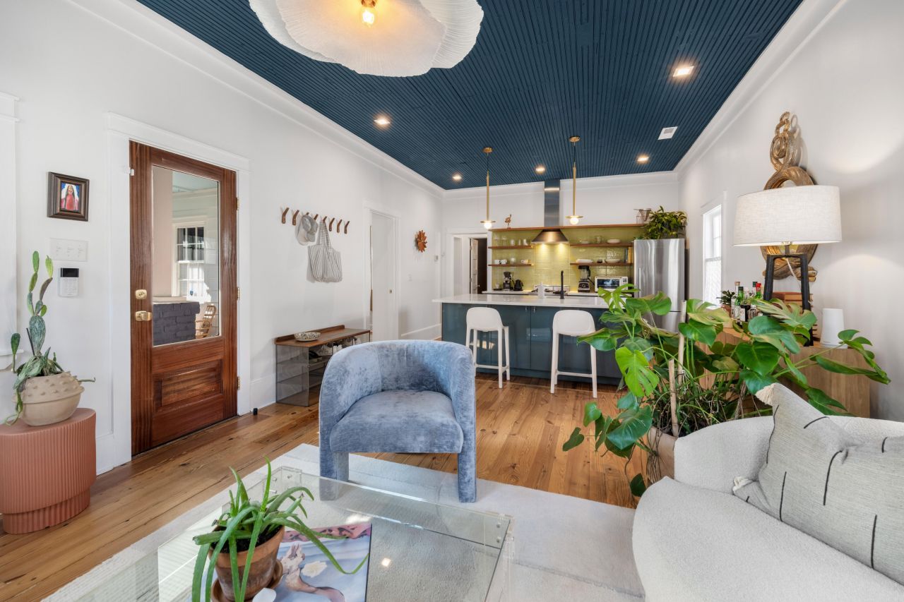 1 Sutherland Court Photo 15