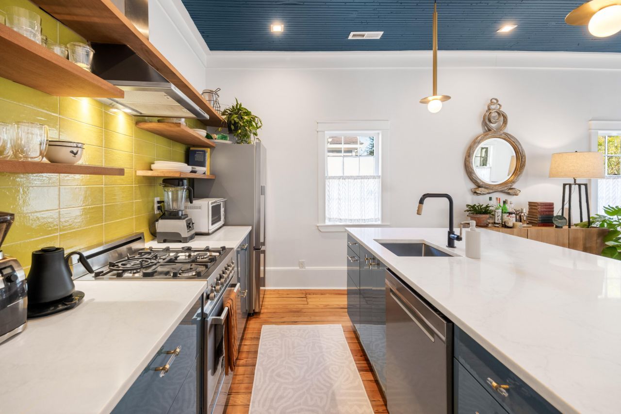 1 Sutherland Court Photo 21