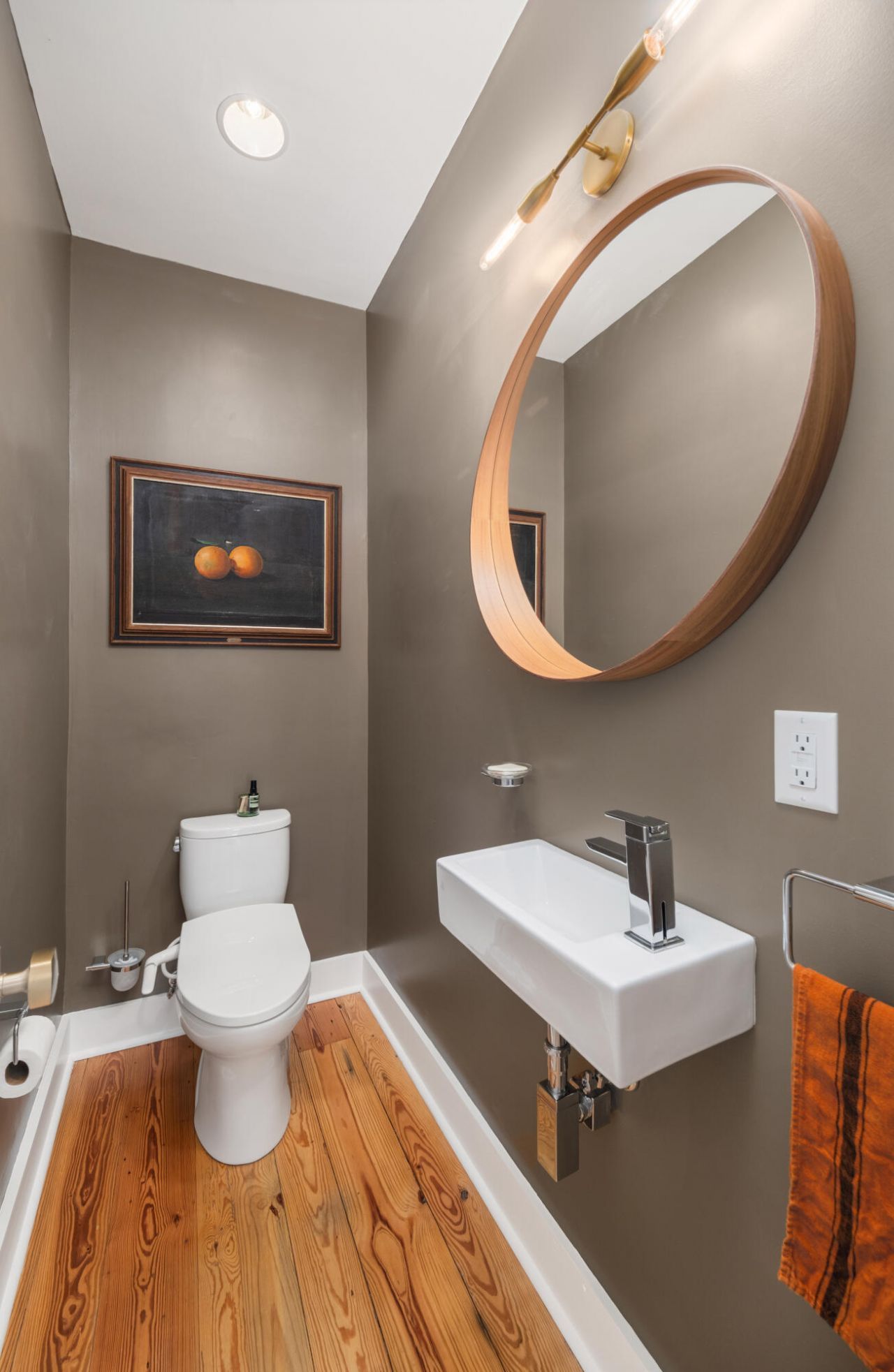 1 Sutherland Court Photo 34