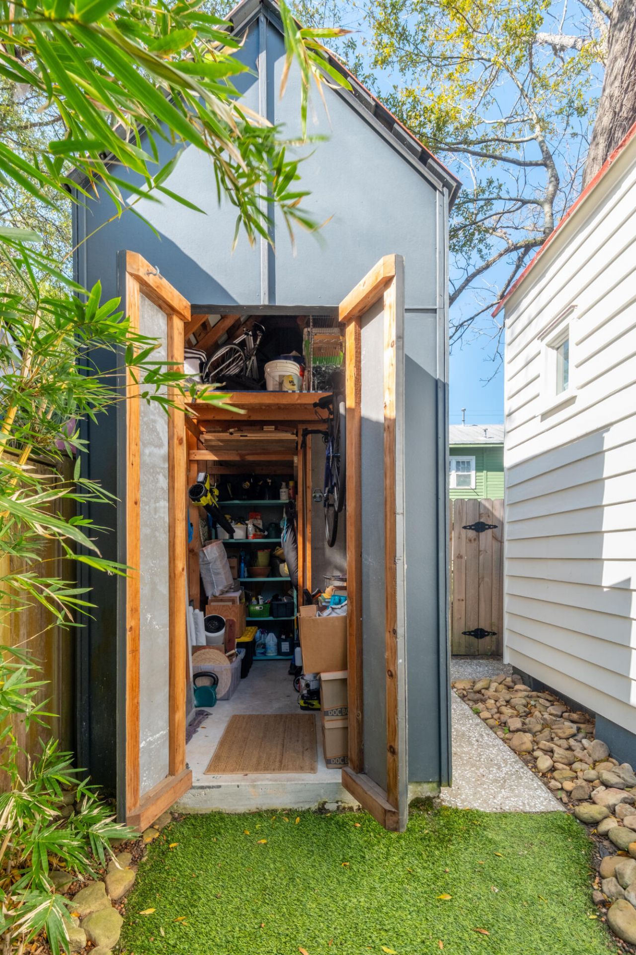 1 Sutherland Court Photo 38