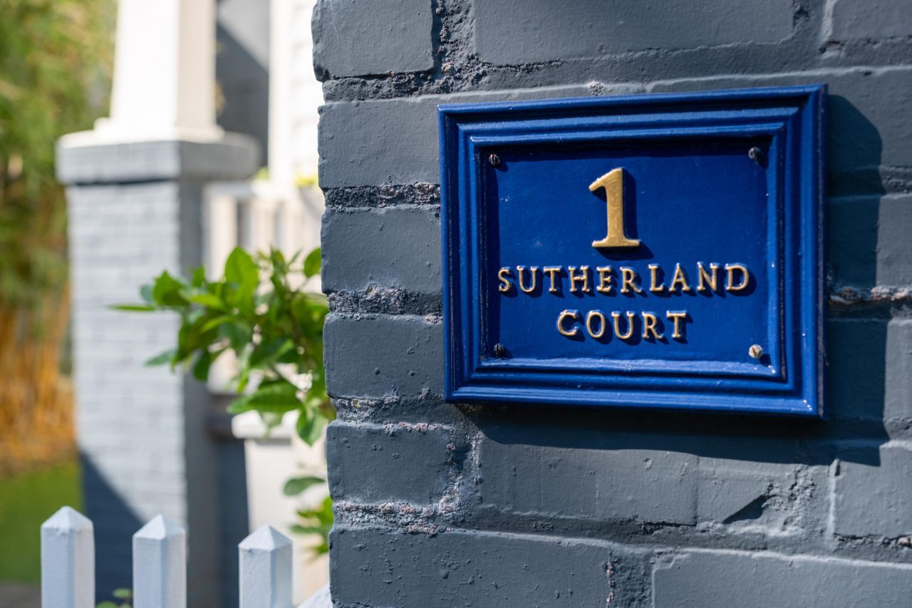 1 Sutherland Court Photo 5