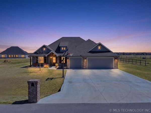 14001 N 54th East Avenue, Collinsville, OK 74021