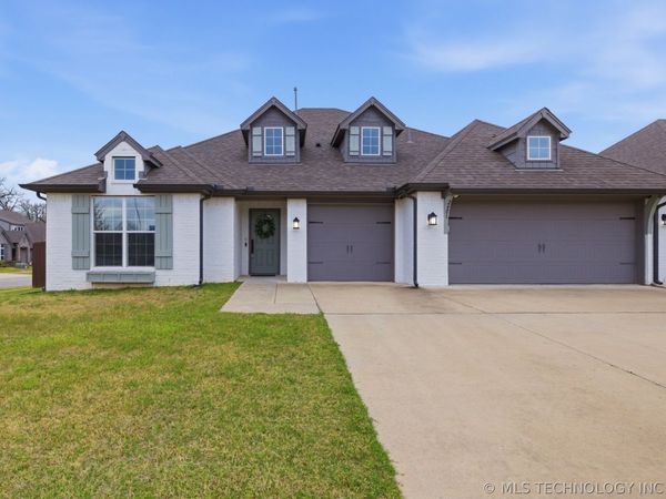 2601 W Albuquerque Street, Broken Arrow, OK 74011