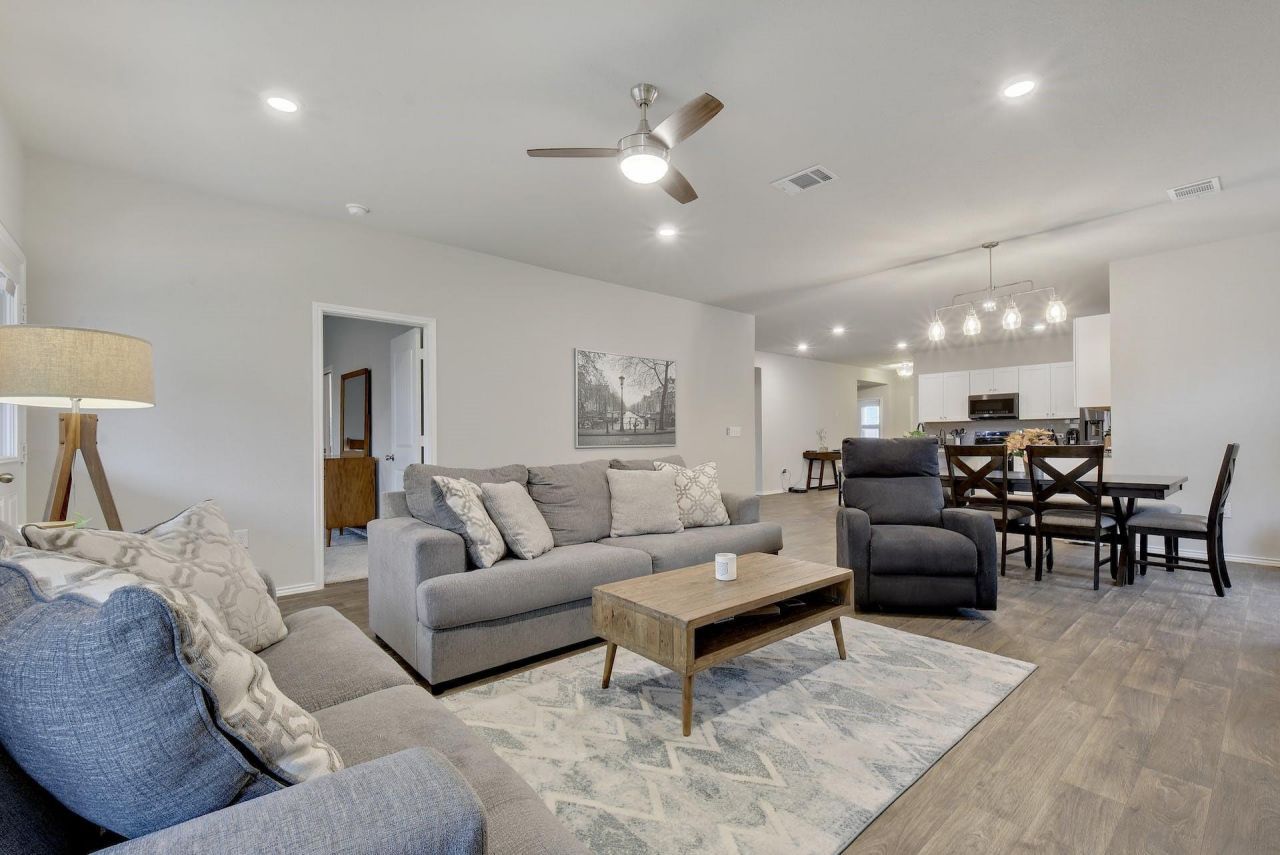 6012 Xene Dr, Austin, TX 78724 Main Photo