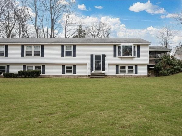 138 Howe St, Unit 138, Marlborough, MA 01752