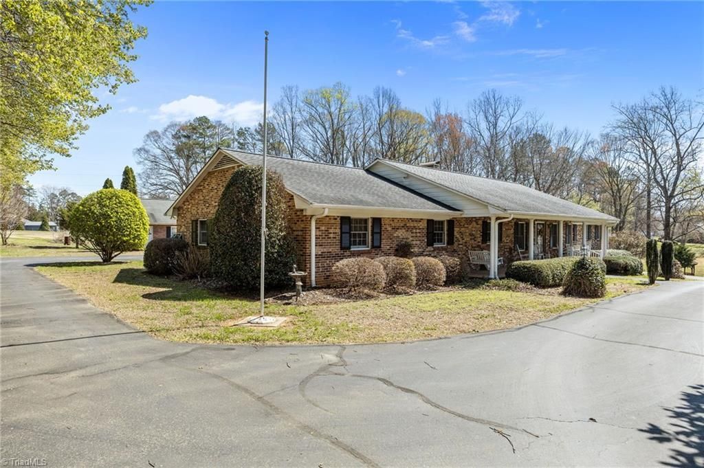 6262 Nc Highway 109, High Point, NC 27265 Main Photo