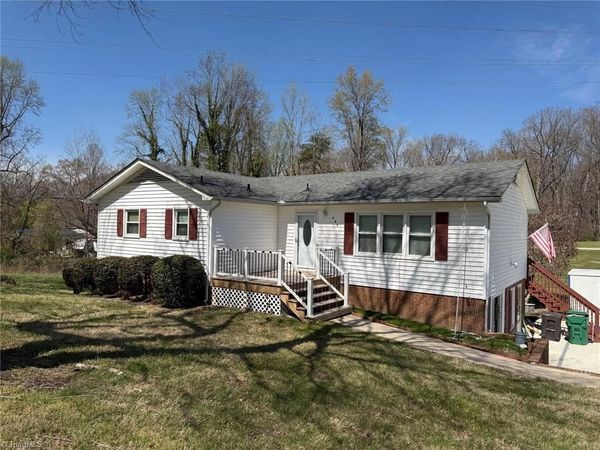 307 Brookview Circle, Jamestown, NC 27282