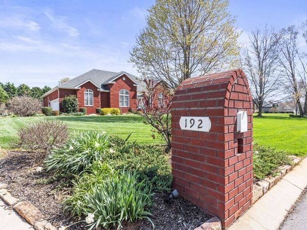 192 Bell Dr W, Winchester, TN 37398