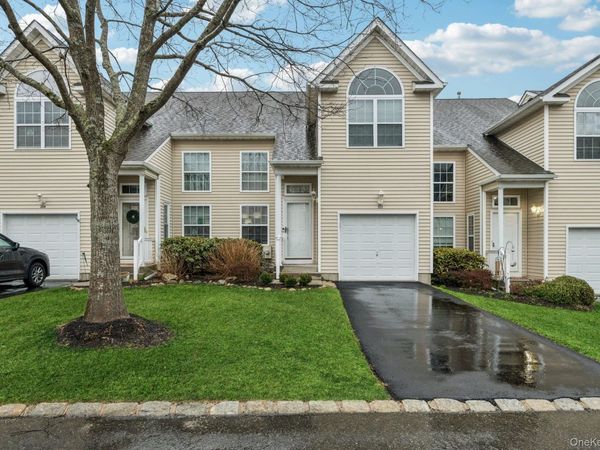 223 Kettles Lane , Medford, NY 11763