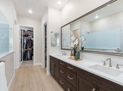 9042 Elliott Springs Dr, Elk Grove, CA 95624 Photo