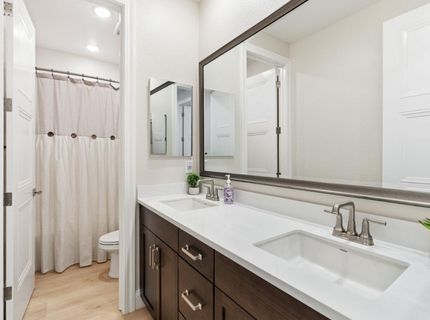 9042 Elliott Springs Dr, Elk Grove, CA 95624 Photo